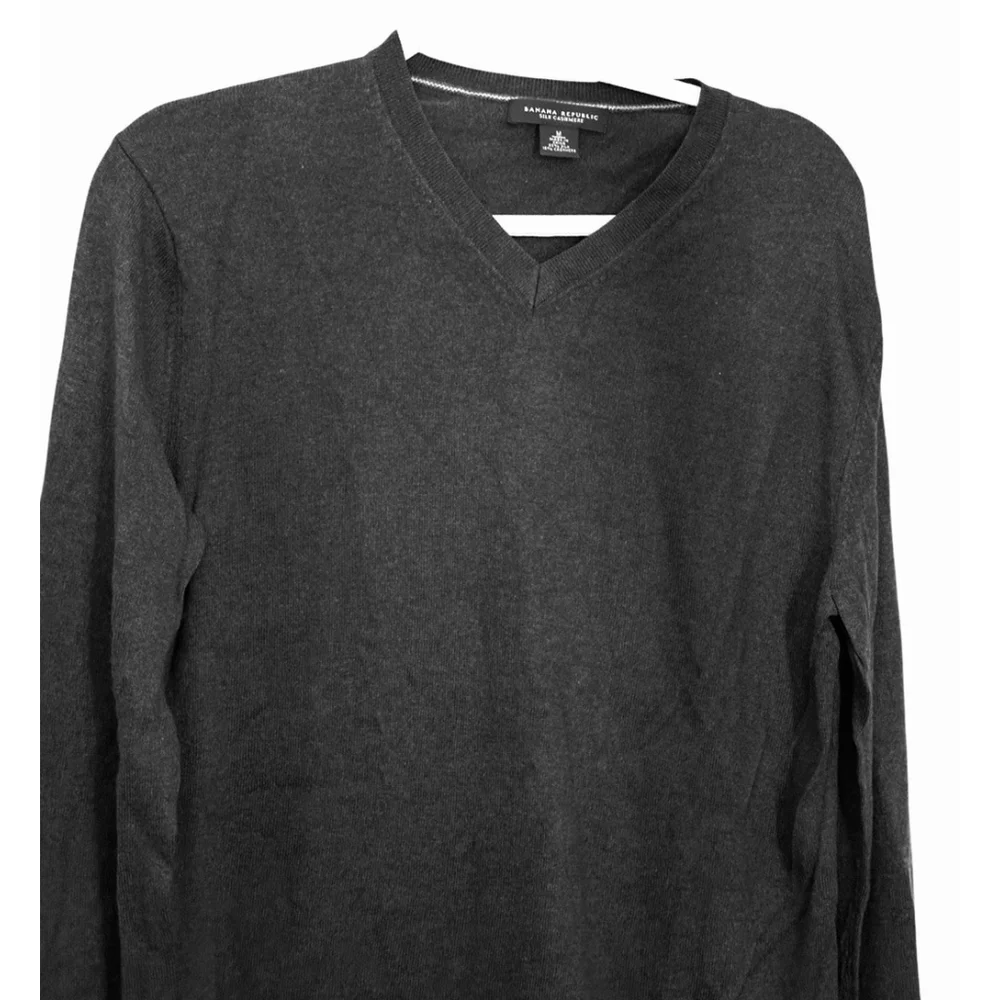 Banana Republic‎ Sweater Mens Medium Gray Silk Cashmere V Neck Preppy Old Money